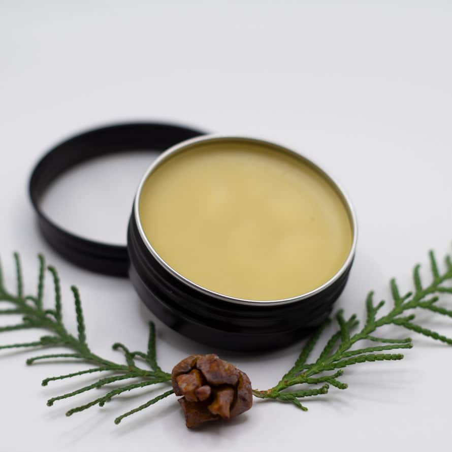 Ateliér Vystrina Essence – tuhé parfémy